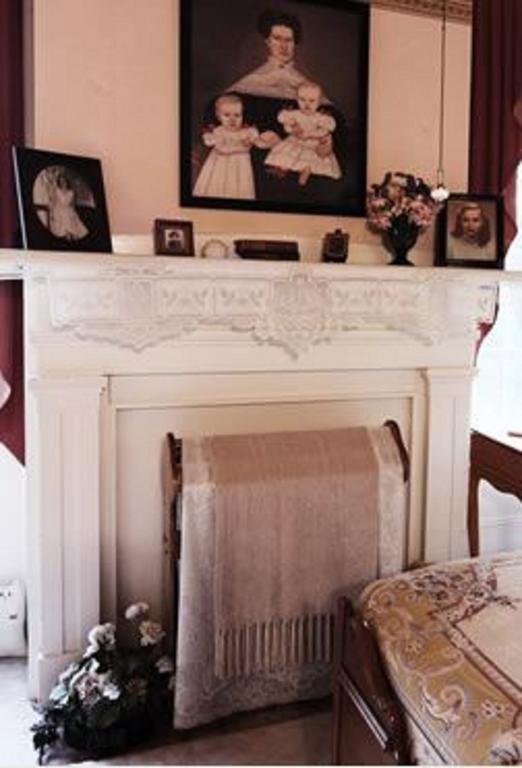 Munro House Bed And Breakfast Jonesville Room photo